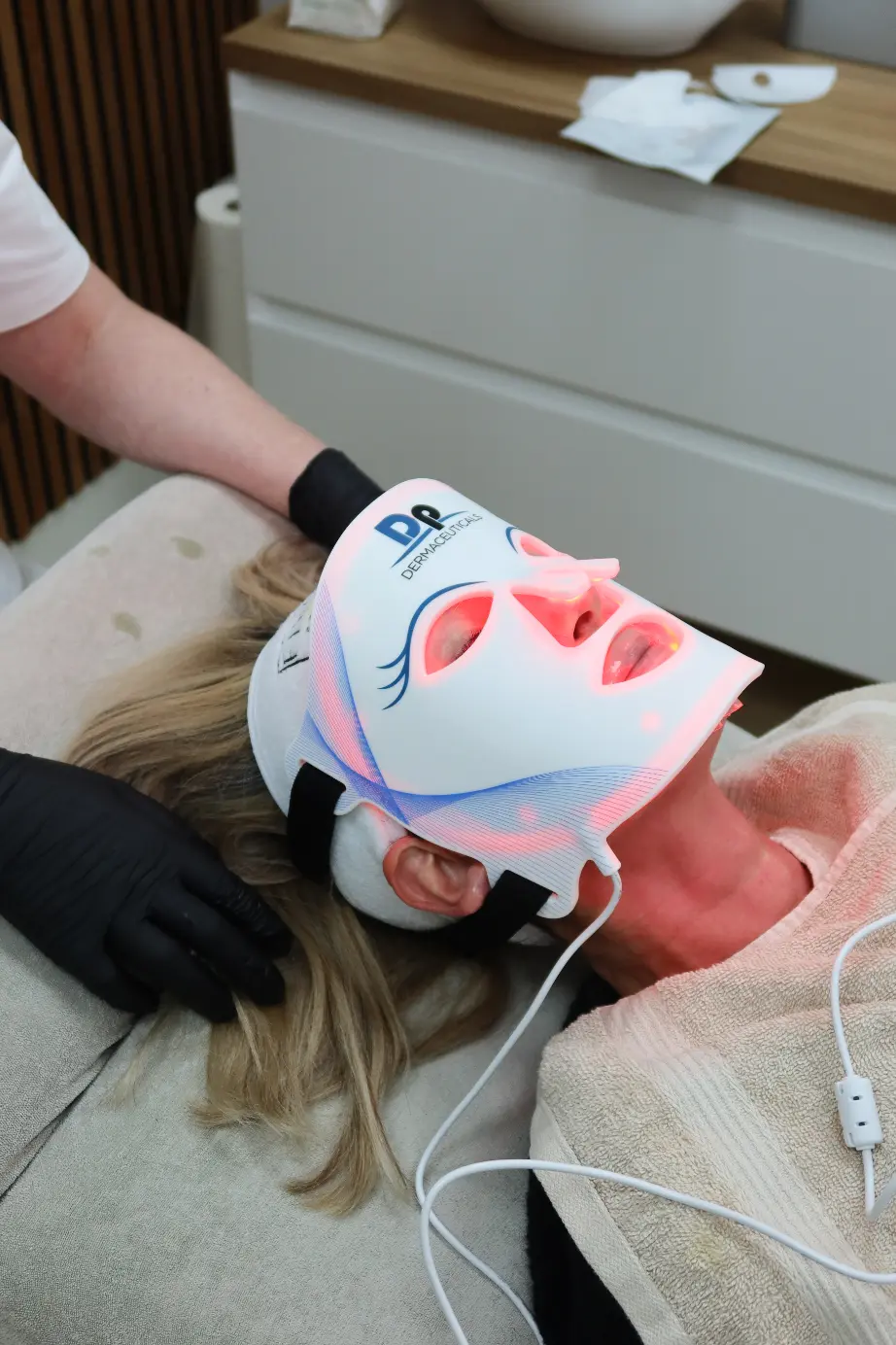 Huidverbeterende behandeling bij Finezza Esthetiek in Papendrecht, Maassluis, Maasland en Den Haag.